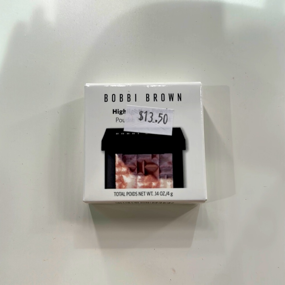 Brand new travel size Bobbi Brown highlighter